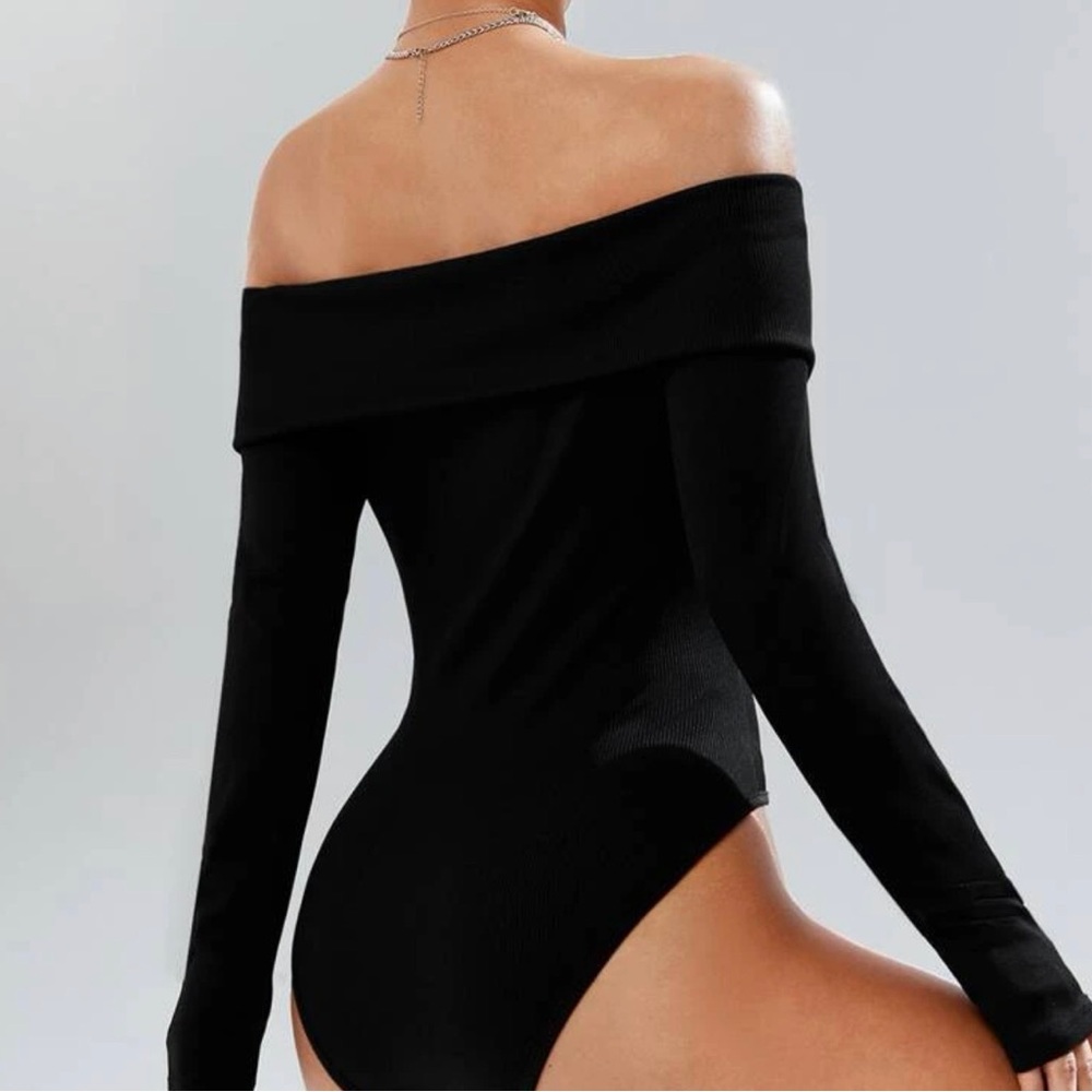 New Off Shoulders Bodysuit